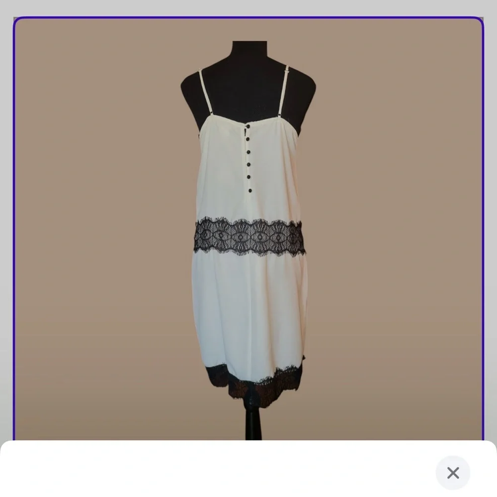 CAD NEW White Ivory With‎ Black Lace Trim Women’s Dress Size Small NWT